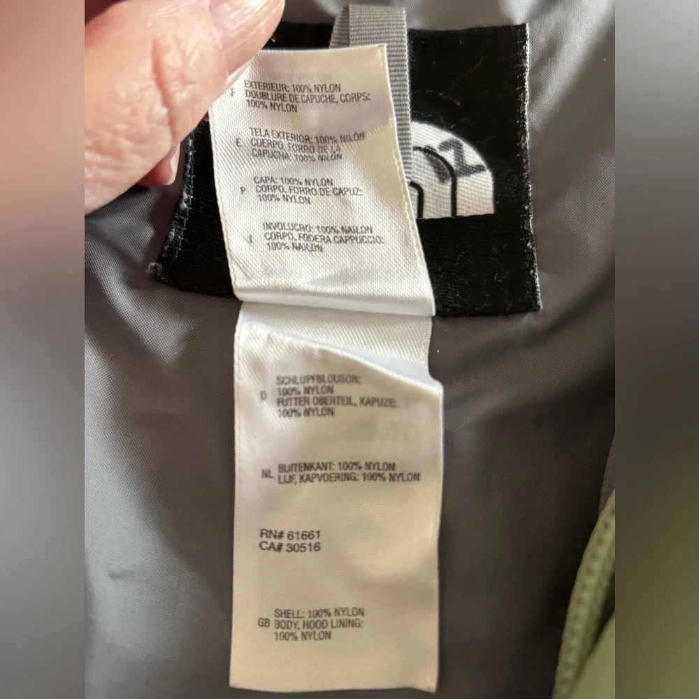 North Face Girls Large L light weight hooded coat. Green & Gray. EUC!! Preloved - Picture 10 of 12